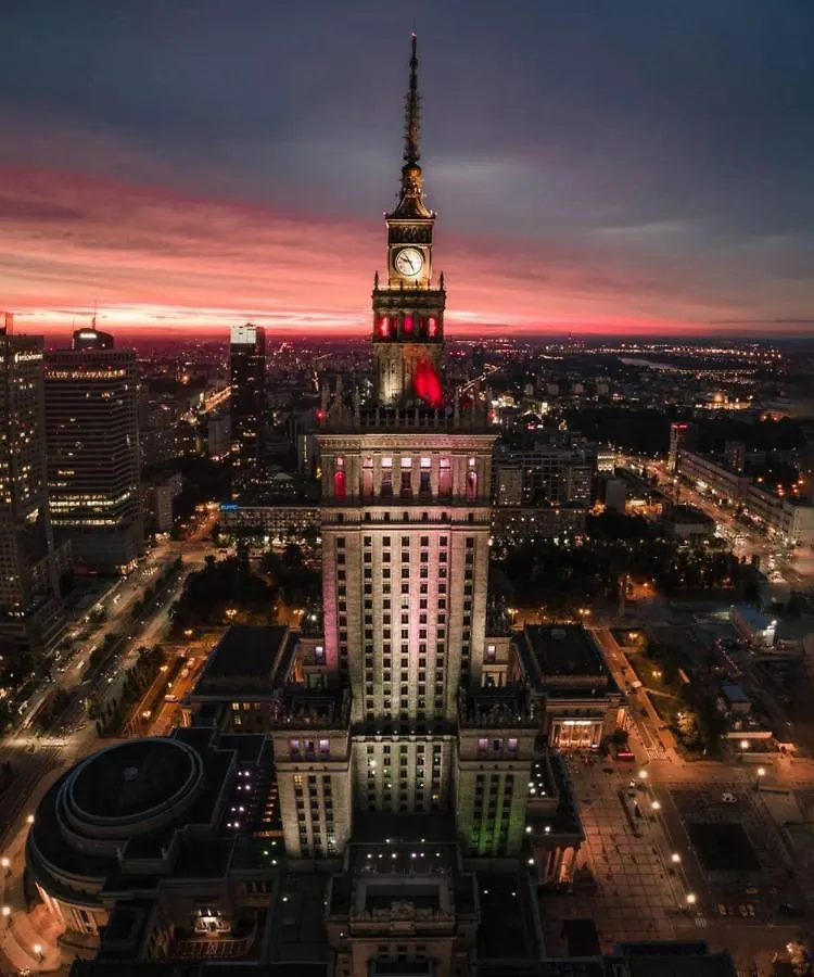 Apartment White 3 Metro Wifi 85'Tv Netflix Disney+ Hbo Warsaw