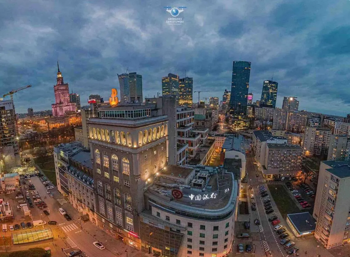 White 3 Metro Wifi 85'Tv Netflix Disney+ Hbo Warsaw Poland