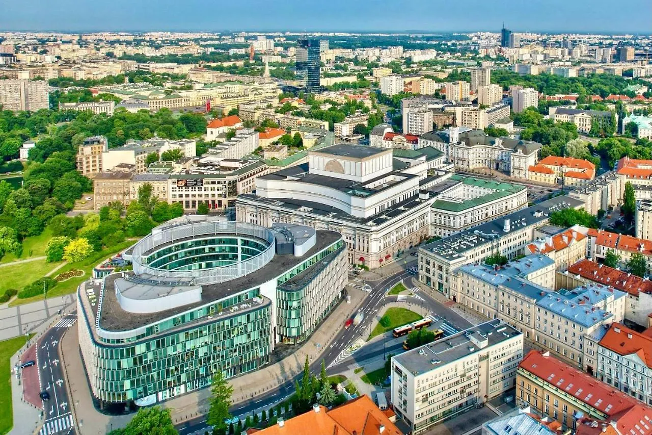 White 3 Metro Wifi 85'Tv Netflix Disney+ Hbo Warsaw Poland